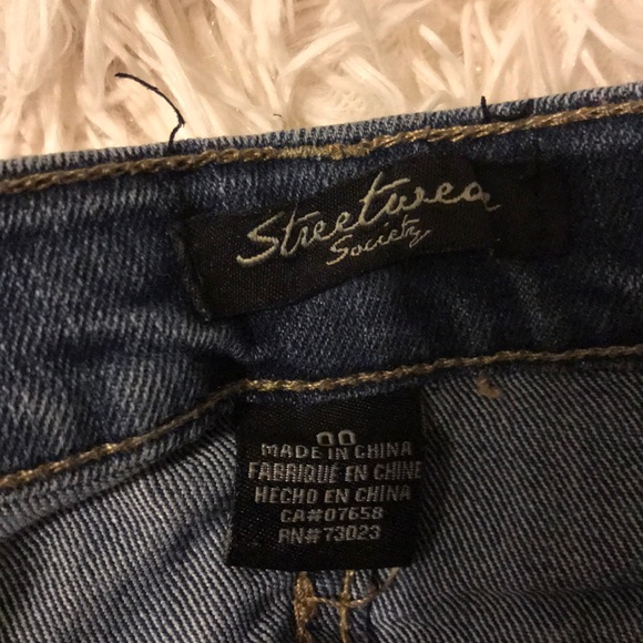 jean shorts - Picture 2 of 2